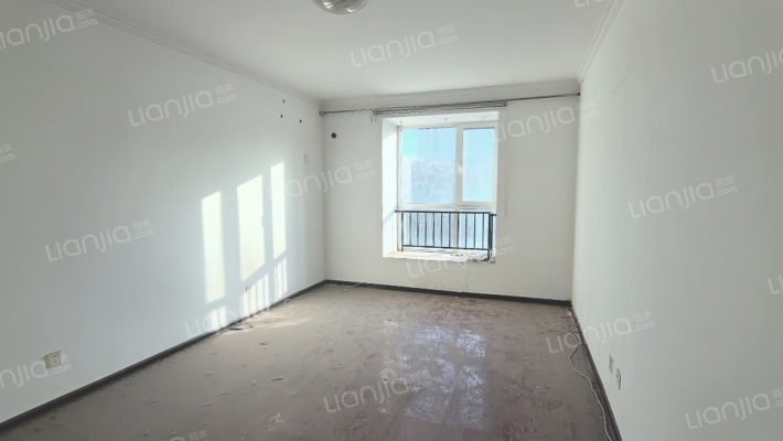 范阳主路 位置好  采光好 房本满五年 诚意卖 交通好-卧室A