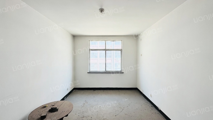 岱宗佳苑二手房实景图