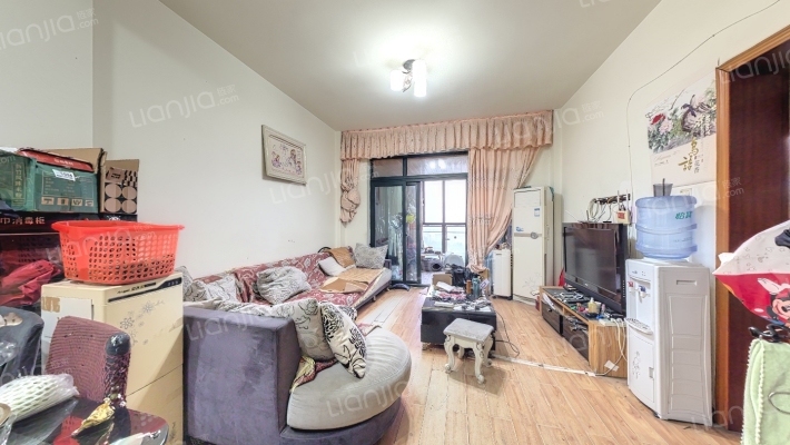 江安河畔二手房实景图