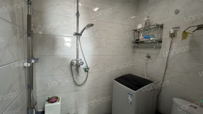 七十年大产权  精装修  拎包入住-卫生间