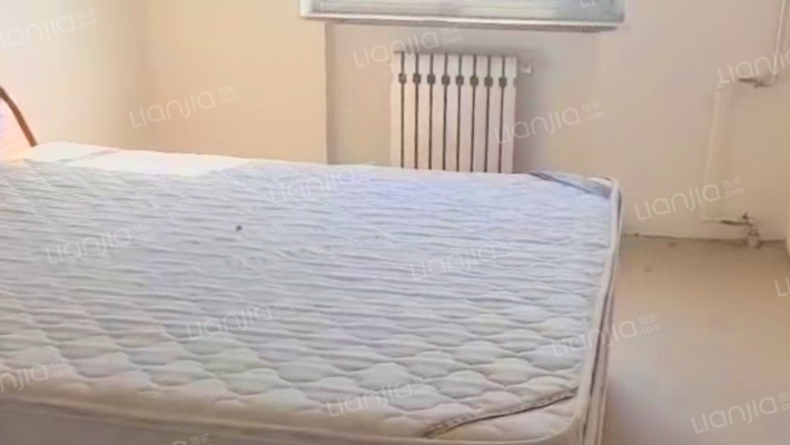 满五不唯一， 税费少， 简单装修-卧室B