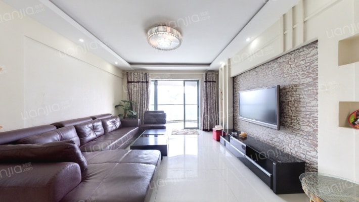 新白马公寓二手房实景图