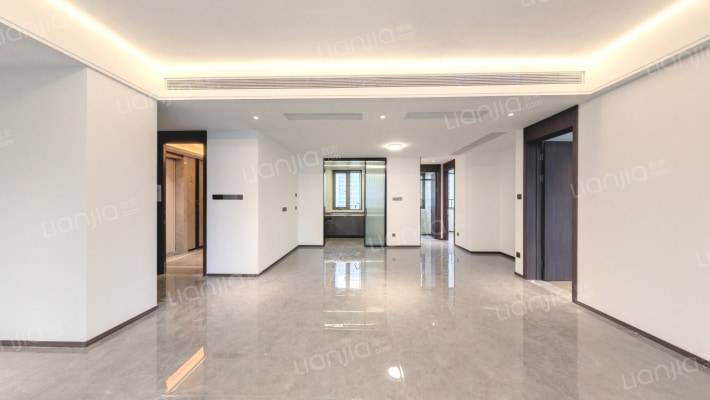 高速尚宸院二手房实景图