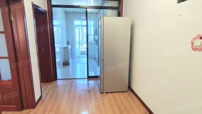 金色嘉园二手房实景图