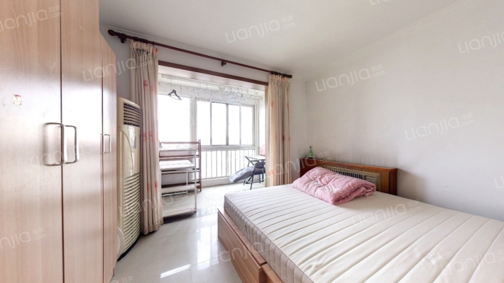 新华街三里二手房实景图