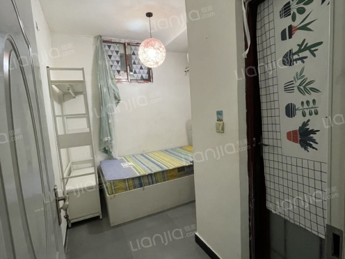 合租·力帆红星国际广场紫郡 1居室 跃层 南卧