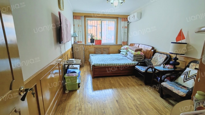 范阳路 政法街 二跃三 南北通透大三居出售-卧室C