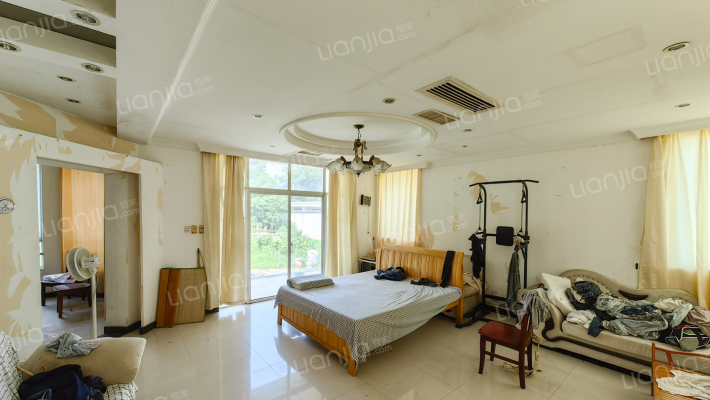 保利国际高尔夫花园意大利庄园二手房实景图