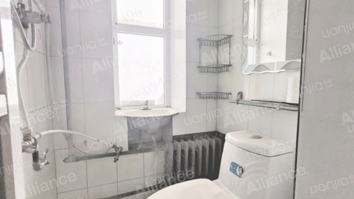 范阳主路，南向两居，业主诚意出售-卫生间