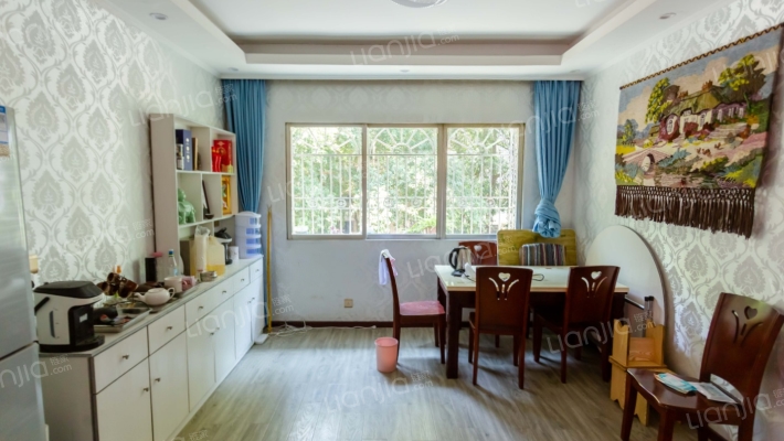 中心花园二手房实景图