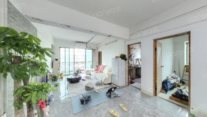 新怡苑二手房实景图