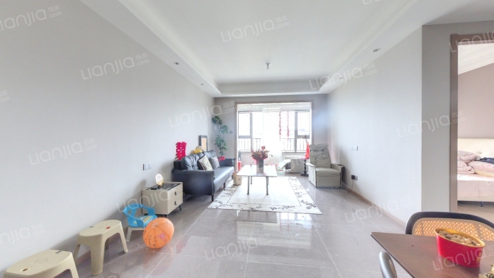 中天峯悦二手房实景图