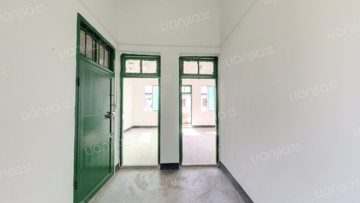 三中东里二手房实景图