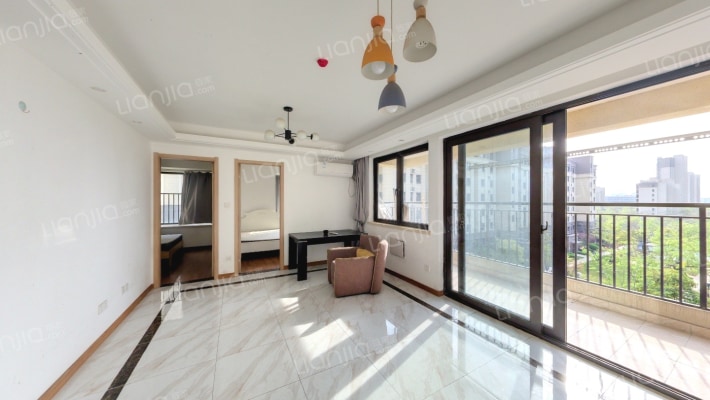 耀海苑西区二手房实景图