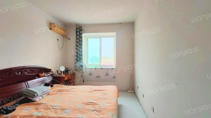 火车站 南北通透两居，好楼层，毛坯随意装修-卧室B