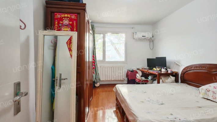 新跃里二手房实景图