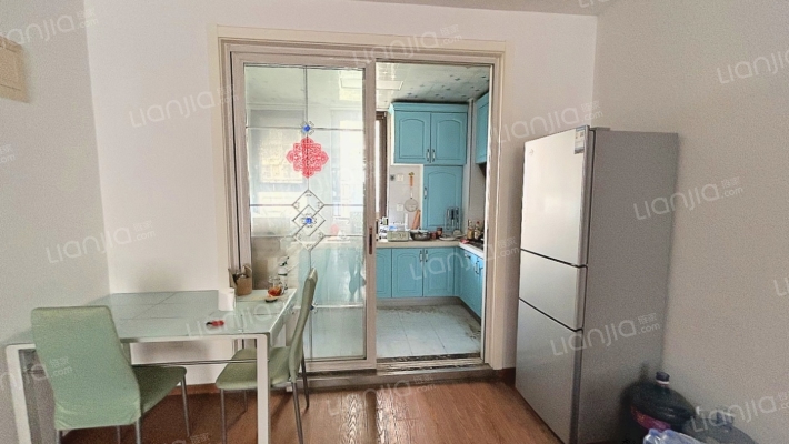 明厨明卫  税费低 诚意出售 随时看房-餐厅