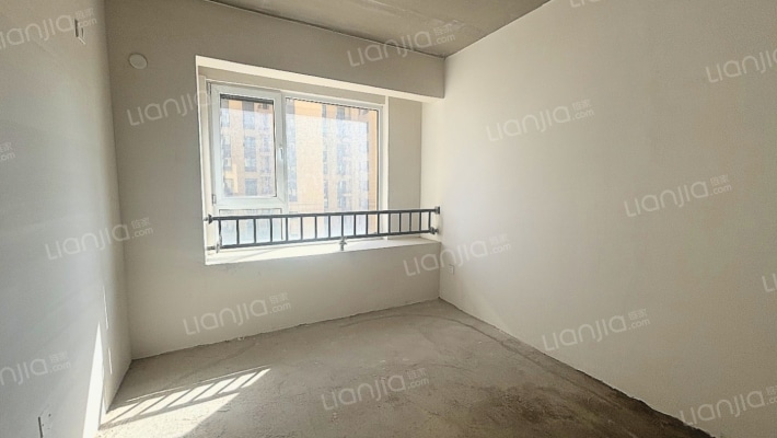 房子是南北通透的，通风效果好，采光没有遮挡-卧室A