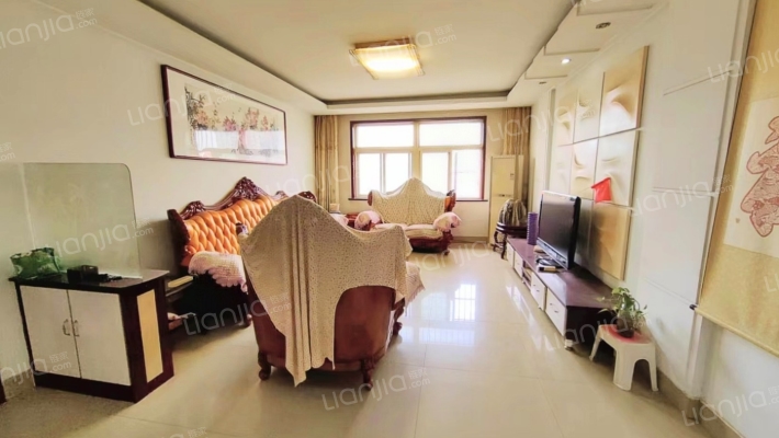 报社小区二手房实景图