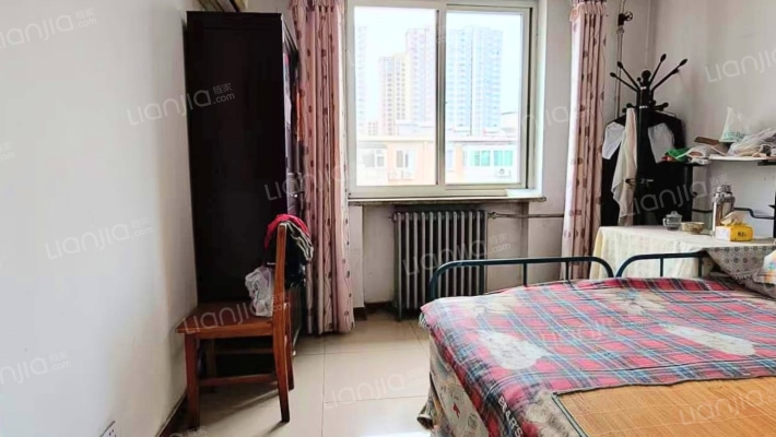 华阳路上的板楼 集中供暖 生活成本低-卧室B