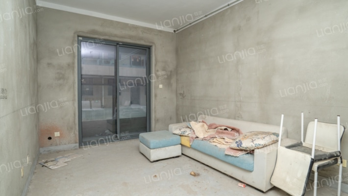 世茂名品街区二手房实景图