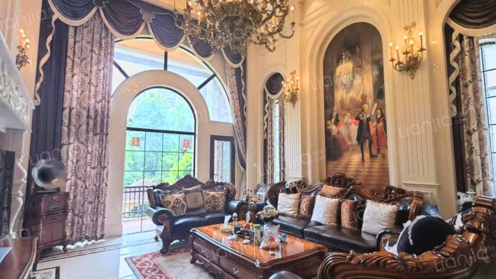 保利拉斐庄园二手房实景图