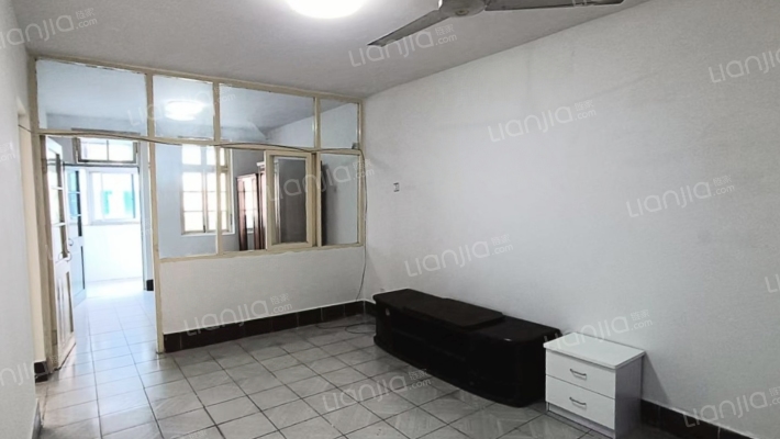 新苑小区二手房实景图