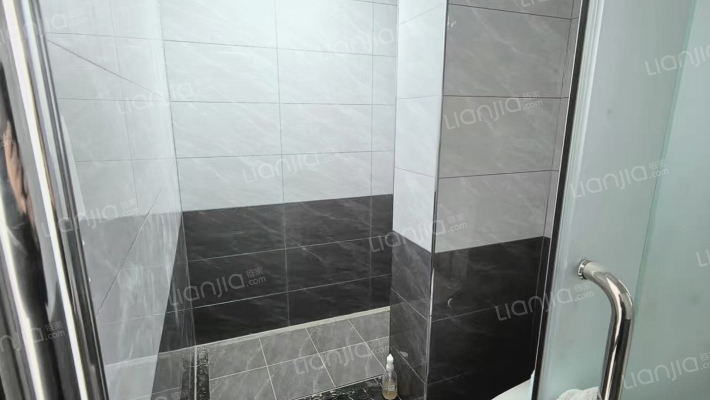 天保馨悦湾 3室2厅 南 北-卫生间B