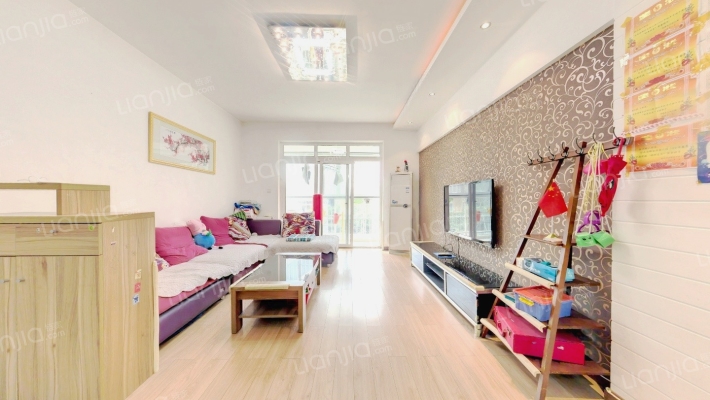 国色天香二手房实景图