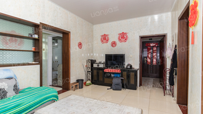 凤美新村二手房实景图