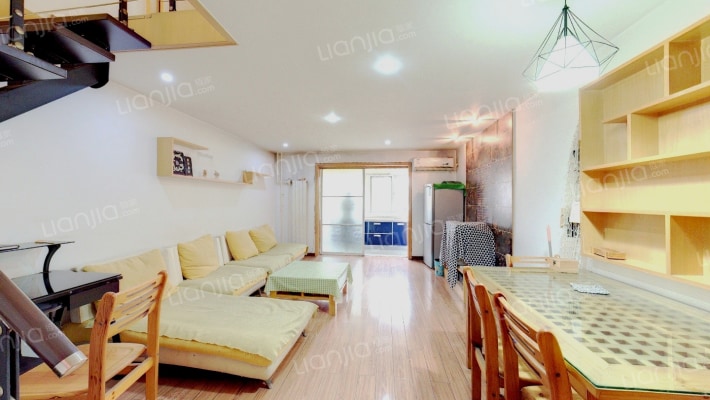 巧克力公寓二手房实景图