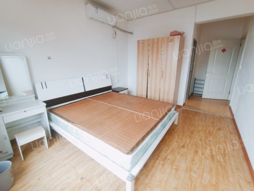 合租·中迪广场二期 5居室 东南卧