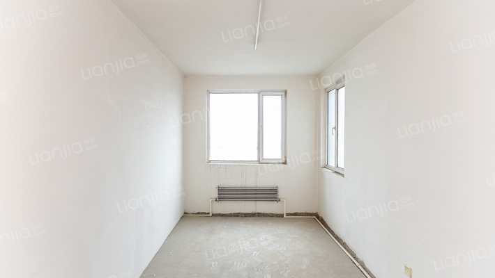 聚隆C区二手房实景图