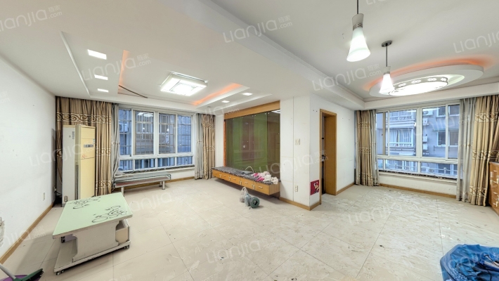 新桥公寓二手房实景图