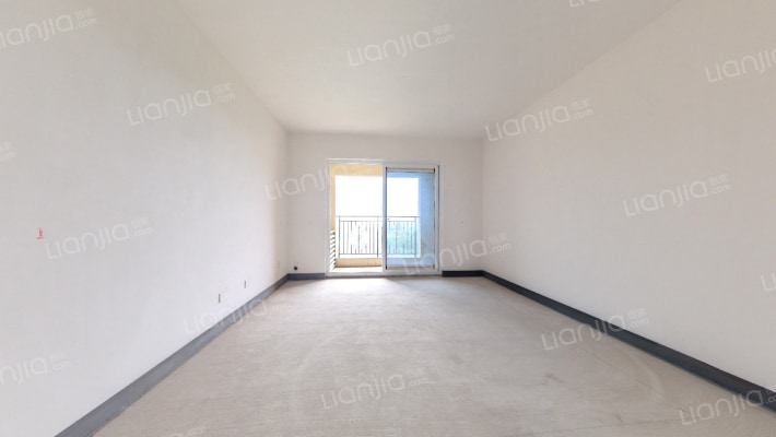 龙湖·翡翠山二手房实景图