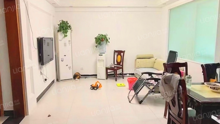 春江花城二手房实景图