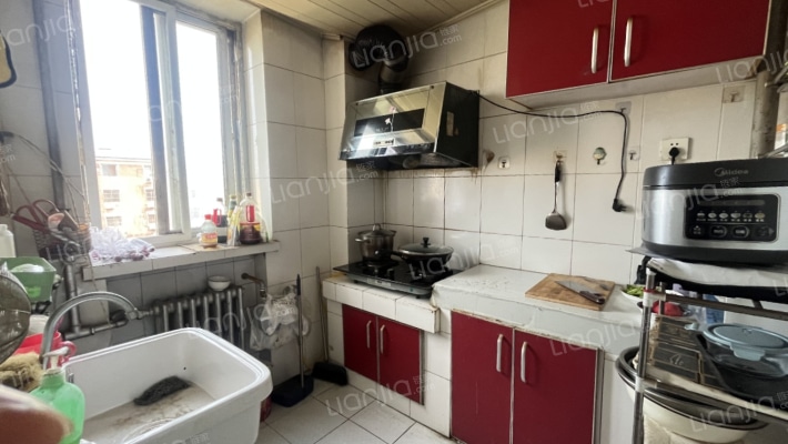 范阳路 铁道部建厂局 非顶层 拎包入住-厨房