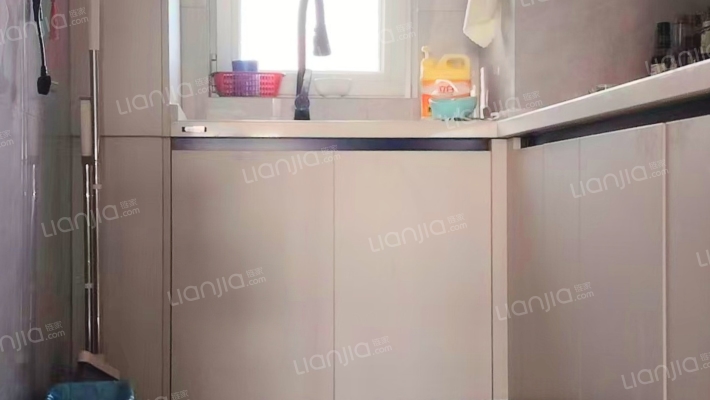 京都颐和城南北通透两居前后视野好-厨房