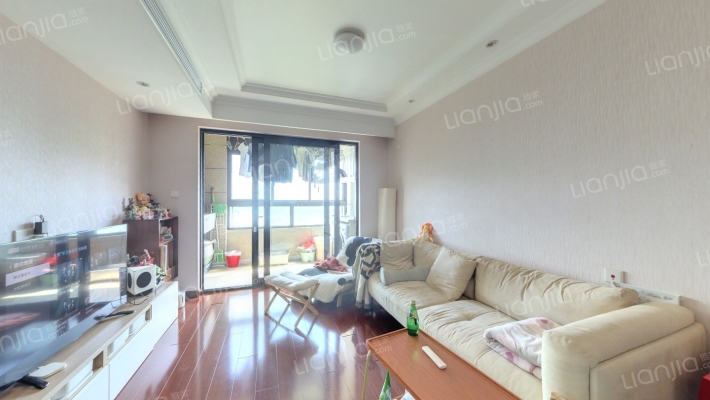 保利艾庐二手房实景图