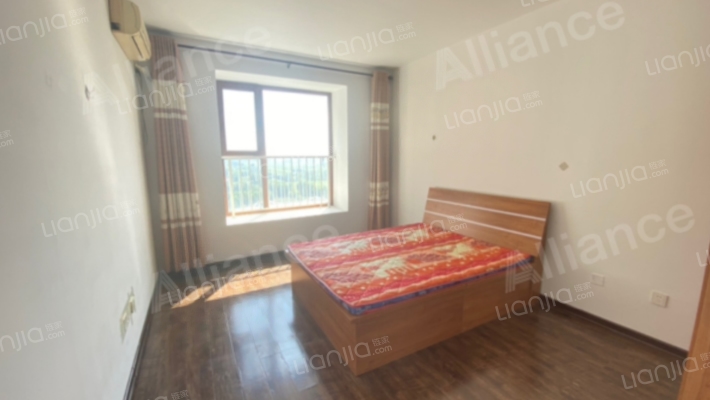 高铁新干线双卫大三居，明厨明卫-卧室A