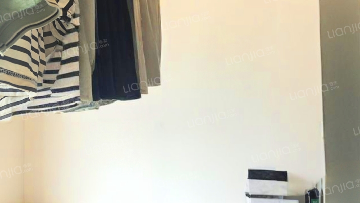 水岸花城好，房源环境好，交通便利。-阳台