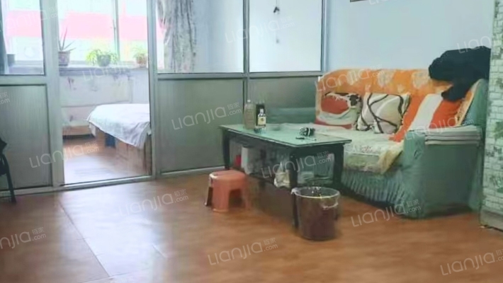 炸子市街24号院二手房实景图