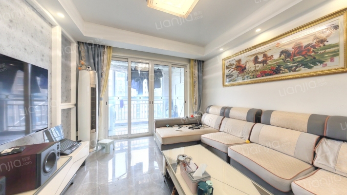 江畔明珠广场二手房实景图