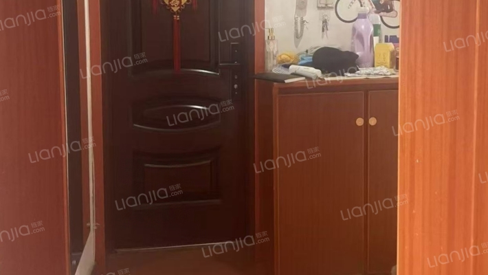 校园内 物探局家属院  南北通透两居出售-客厅