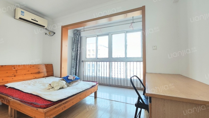 东秦新苑二手房实景图