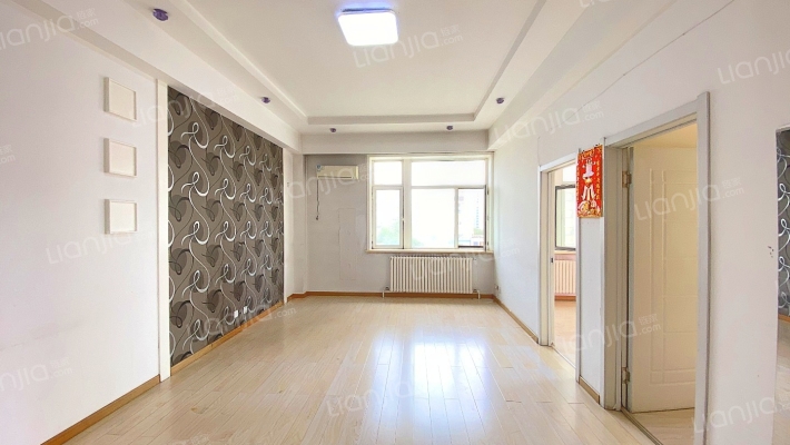 华山国际商务中心二手房实景图