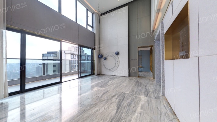 天空雲镜二手房实景图