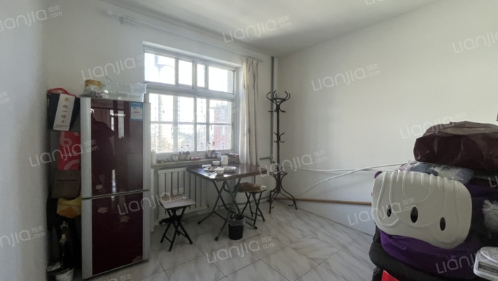 70年大产权 南北通透三居室 低总价带小房 满五不唯一-卧室B