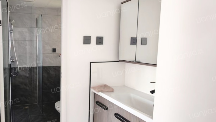 琉璃河三利中和城精装修南北通透两居室-卫生间