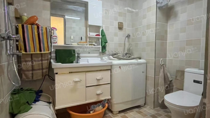 名流美域  满二  精装修 拎包入住-卫生间